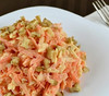 Морковь с яблоком, грецким орехом и сметаной
